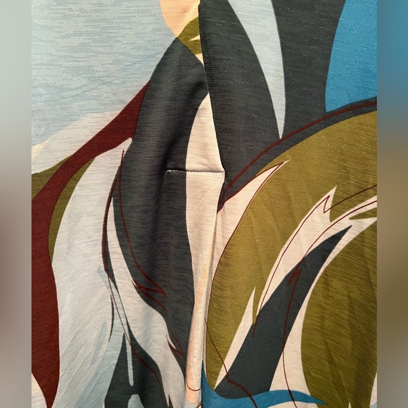 Sew In Love Woman’s Blue and Green Abstract Blouse | Size XL | Wrinkle Free - Picture 4 of 5